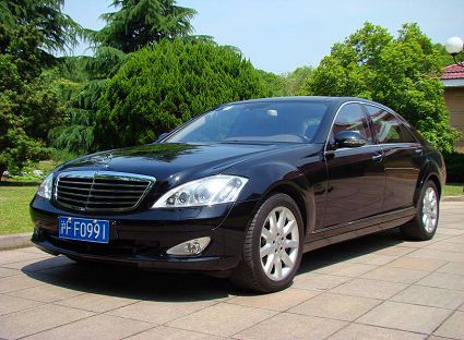 热租机场接送车:奔驰S500 