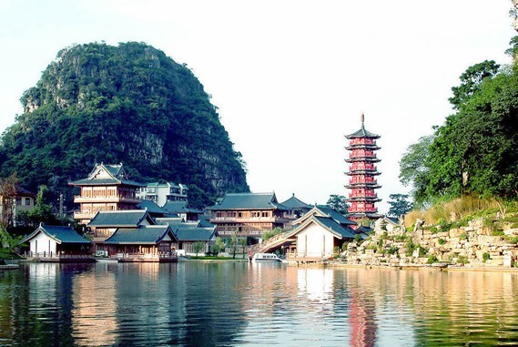 桂林漓江+木龙湖+古东瀑布+阳朔纯玩4日游